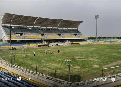  آغاز کشت دوباره چمن خانه پرسپولیس (عکس)