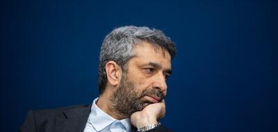  معاون پزشکیان: خیلی‌ کوچک‌ترها خود را در دعوای بزرگان رها نکنند