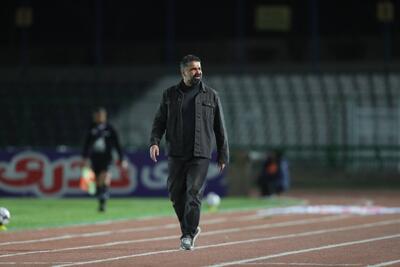  سردار آزمون برای ایران ۵۰ گل زده و پرچم ایران را بارها بالا برده، تو چه کاری برای ایران کردی؟