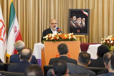  بازآفرینی هویت برند بانک گامی مؤثر در راستای ارتقای جایگاه بانک است