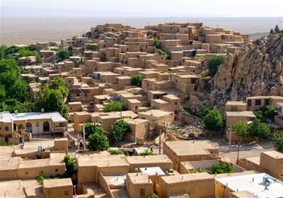  ‌گردشگری رنگ عدالت گرفت/‌ نابینایان هم روایت قلعه‌ بالا را می‌خوانند - تسنیم
