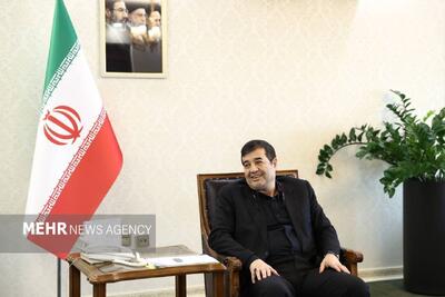  تبریک وزیر ورزش پس از قهرمانی وزنه‌برداران در رقابت‌های جوانان جهان