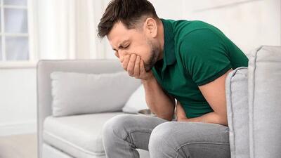  راهکار‌های اساسی برای درمان بیرون روی و استفراغ