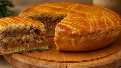  طرز تهیه یک کیک گردویی لطیف و معطر با فیلینگ مربا