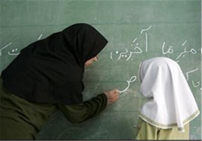  ایثار معلم مسجدسلیمانی؛ شاگردان در خانه‌اش مهمان درس و زندگی شدند - تسنیم