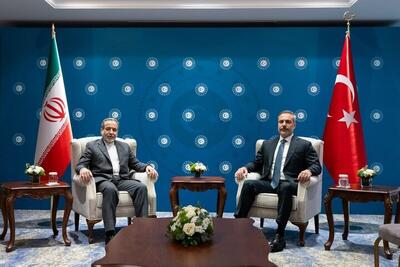  فیدان و عراقچی رایزنی کردند
