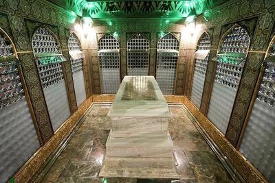  درباره پیشینه سنگ مزار امام رضا (ع)