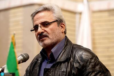  قائم مقام خانه کارگر: قوانین بیمه بیکاری پاسخگوی شرایط جنگی و بازار کار امروز نیست/ حداقل حمایت معیشتی برای همه جویندگان کار باید فراهم شود/همه کارگران ساختمانی به دلیل محدودیت سهمیه بیمه نمی‌شوند/ مجلس از کاهش سطح خدمات بیمه‌ای جلوگیری کند