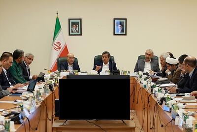  رئیس بانک مرکزی: اولویت‌مان تامین مالی زنجیره‌های تولید و بازسازی آثار جنگ است