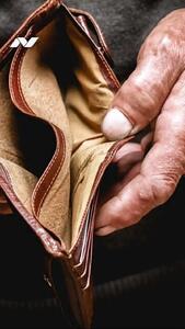  دفن دستمزدها زیر آوار هزینه‌ها/ تورم چگونه افزایش دستمزد را بلعید؟