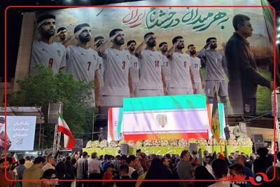  مراسم بدرقه تیم ملی فوتبال ایران؛ حضور کادرفنی و بازیکنان تیم ملی در میدان انقلاب