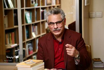  نعمت الله فاضلی: کاسه صبر جامعه لبریز شده و وضع موجود را دیگر نمی تواند تحمل کند | بازسازی سیاسی هم حیاتی است هم بی‌نهایت پیچیده و دشوار!