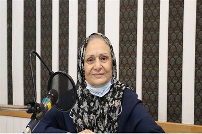  مریم نشیبا: رادیو بخشی از زندگی من است + عکس