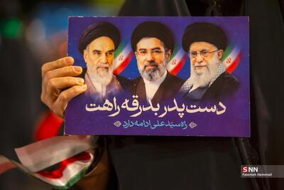  دست خدا عیان شد، خامنه‌ای جوان شد + فیلم