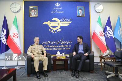  دریادار سیاری: آمریکا در جنگ با ایران دچار شکست تاریخی خواهد شد