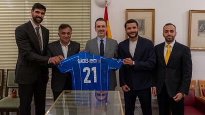  ملاقات رسمی نمایندگان باشگاه استقلال با سفیر اسپانیا در ایران+ عکس