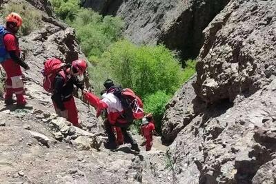  گرفتار شدن ۲۵ گردشگر در دره خوردلان الموت قزوین