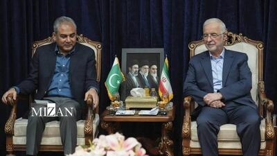  مومنی: مرزهای ایران و پاکستان مرزهای دوستی و برادری است