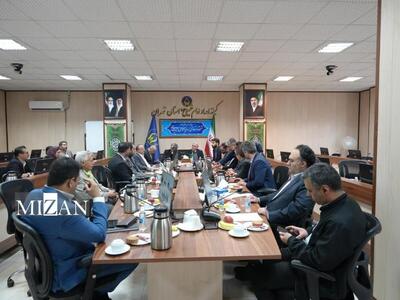  آمادگی کانون وکلای دادگستری مرکز برای همکاری با کمیته امداد به منظور توسعه عدالت حقوقی در مناطق محروم