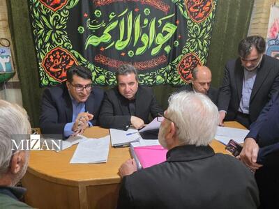  برگزاری میز خدمت رئیس سازمان ثبت اسناد و املاک کشور در حسینیه اعظم زنجان