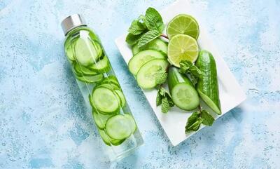  طرز تهیه دتاکس واتر خیار و لیمو با نعناع