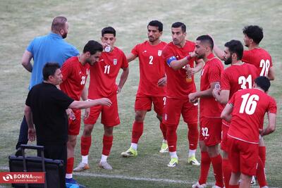  لطیفی: قلعه‌نویی هنوز درباره ترکیب شک دارد/ به عنوان یک قدرت فوتبال آسیا نباید با خودمان بازی کنیم