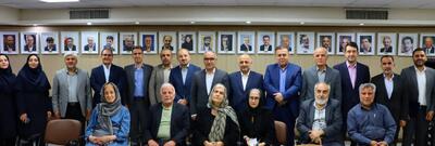  امضای قرارداد بیمه تکمیلی بازنشستگان کشوری با بیمه دی / استقبال کانون های بازنشستگی از بیمه دی به دلیل خوشنامی در درمان و خدمات برخط