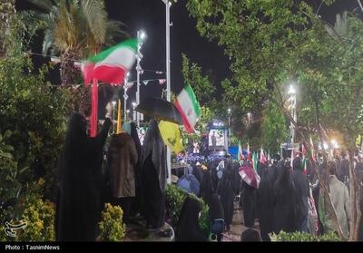  پرچم‌گردانی و راهپیمایی هیئت‌ها؛ شب‌های رشت به روایت ایمان و همبستگی - تسنیم