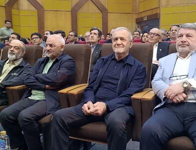  حضور رئیس‌جمهور در گردهمایی «روایان ایران»