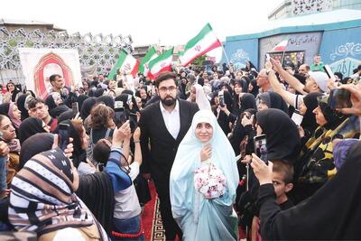  جشن عروسی جانفدا‌ها در خیابان ایران