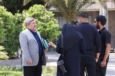  رئیس شورای اطلاع رسانی دولت: سیاست قطعی دولت گشایش اینترنت بین الملل و رفع فیلترینگ است