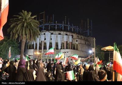  خیابان با ما - تسنیم