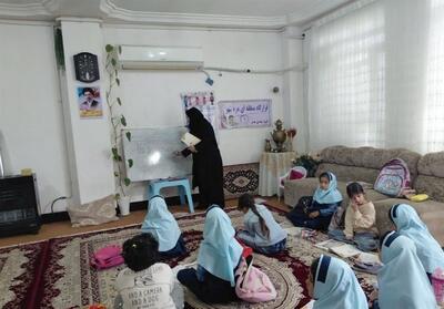  گفت‌‌وگوی خواندنی تسنیم با ‌معلم فداکار و عاشق‌؛ وقتی خانه، مدرسه شد - تسنیم