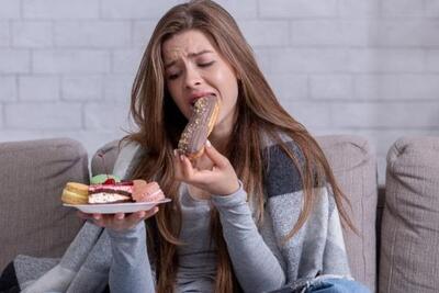  چرا استرس باعث پرخوری می‌شود؟/ غذا یا ابزار بقا؟/ فلسفه «پرخوری عصبی» چیست؟