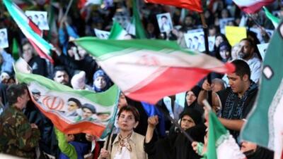  اظهارات یک کارشناس دینی: برخی بی‌حجاب‌های حاضر در تجمعات شبانه «نفوذی» هستند