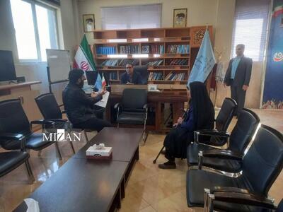  دادستان مرکز لرستان در برنامه ملاقات مردمی به درخواست‌های ۶۰ مراجعه کننده رسیدگی کرد