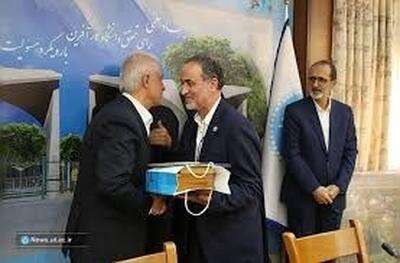  رئیس دانشگاه تهران: ۷۰ سهمیه جذب هیأت علمی برای رشته‌های پیشران علم و فناوری مانند حوزه‌های هوش مصنوعی، کوانتوم و فوتونیک اختصاص یافت/ ضرورت هوشمندسازی دانشگاه / دانشگاه در بازسازی کشور و رفع بحران‌ها مسئولیت ملی و دینی دارد