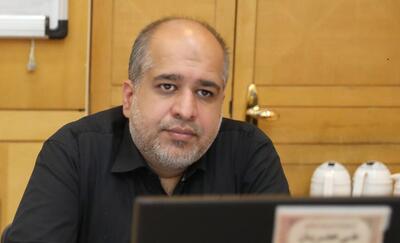  خشم شدید خضریان از سفر عراقچی به آمریکا / قرار نیست مذاکره کنیم