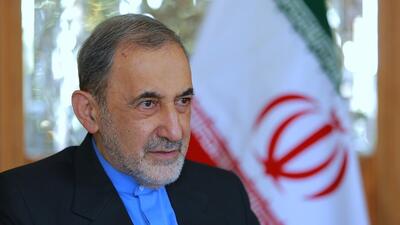  ولایتی: ترامپ در تناقض تهدید علیه ایران و مشتریان عصبانی پمپ‌بنزین‌های آمریکایی گرفتار شده است