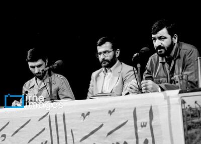  عکسی از جوانی‌های شهید کمال خرازی و حدادعادل در ورزشگاه آزادی/ تصاویری از دیپلمات شهید در کنار امام، رهبر شهید انقلاب، محسن رضایی و صیاد شیرازی