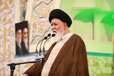  آیت‌الله علم‌الهدی: شهادت رهبر شهید عامل همدلی و وحدت بی‌نظیری در دل‌های مردم شد | امروز ایران با مدیریت تنگه هرمز زمامدار اقتصاد دنیا شده است