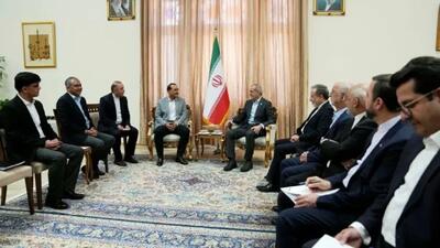  عاصم منیر با پزشکیان دیدار کرد
