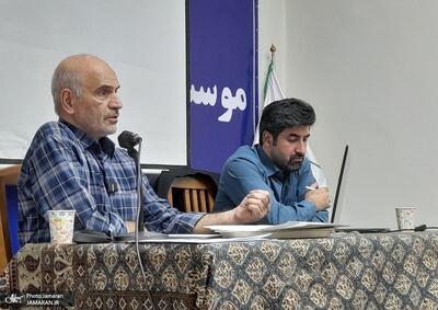  فرشاد مومنی: رانت ناشی از شوک‌های قیمتی از رانت نفتی هم بزرگ‌تر شده است/ «اداره پاورپوینتی» و شوک‌درمانی، بنیان‌های اقتصاد کشور را تضعیف کرده‌اند/بدون اصلاح نظام بانکی، دستیابی به ثبات اقتصادی محال است