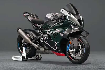  معرفی موتورسیکلت بی‌ام‌و M 1000 RR گرامیداشت مسابقات  TT - پدال