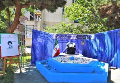  نصب یادمان حسینیه‌امام، شهدای میناب و ناو دنا در دانشگاه امیرکبیر - تسنیم