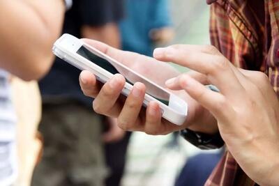  یک خبرگزاری دولتی به نقل از منبع مطلع در وزارت ارتباطات: پروسه اتصال اینترنت در حال انجام است و طی ۲۴ ساعت آینده این امکان برای همه فراهم خواهد شد