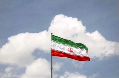  مردم با وجود مشکلات پای ایران ایستاده‌اند