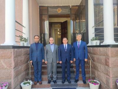  دیدار سفیر ایران با یک مقام وزارت دفاع قزاقستان