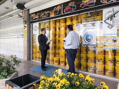  بازرسی میدانی از توزیع روغن موتور رایگان به رانندگان «جنگ رمضان»  درچهارمحال وبختیاری