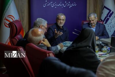  پزشکیان: باید شعار «بزن که خوب می‌زنی» به شعار «بساز که خوب می‌سازی» تبدیل شود